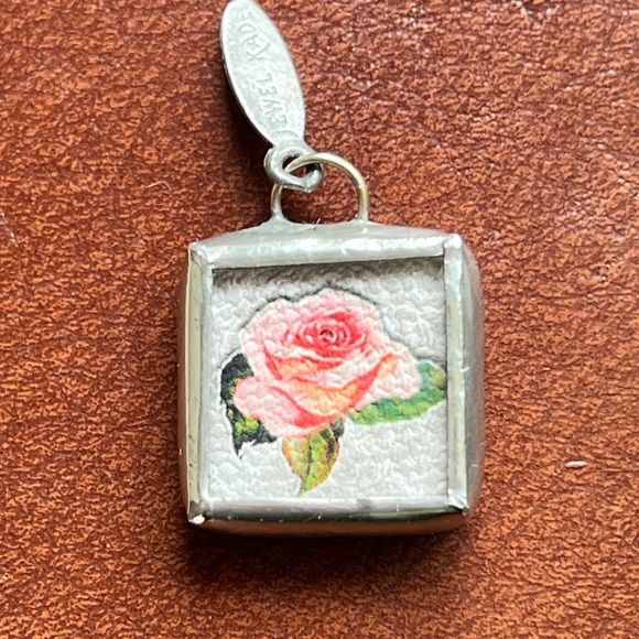 Jewel Kade Jewelry - Jewel  Kade - Vintage “la la love you” Charm